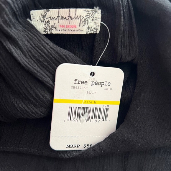 NWT Intimately Free People Black Cascades Ruffle Camisole Top M - Picture 4 of 9